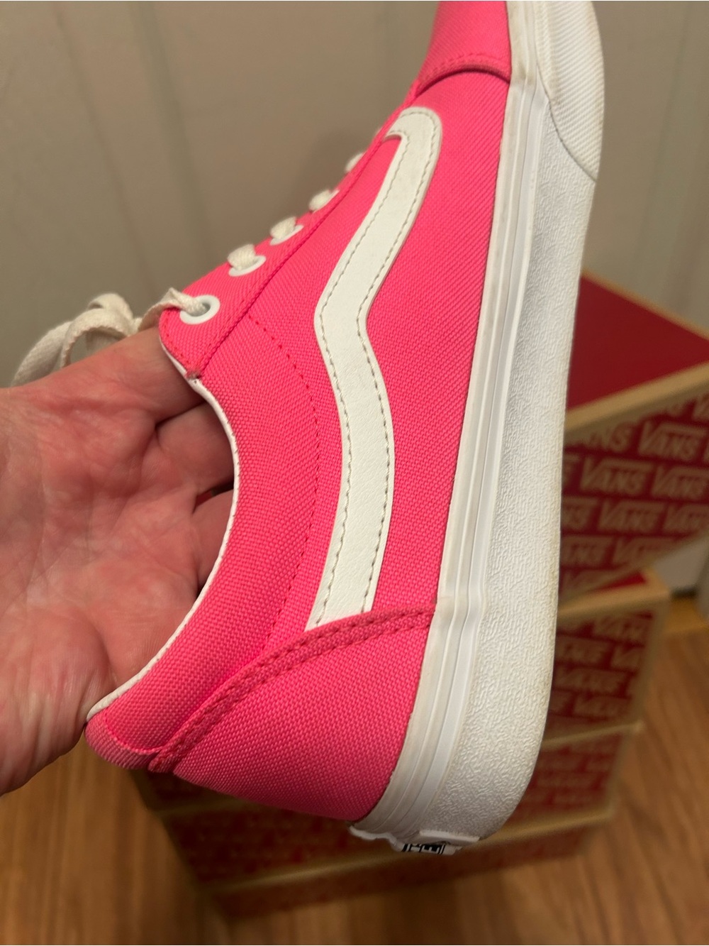 Vans Old Skool Women’s Size 9.5 Lace Up Sneaker Neon Hot Pink/White With Box - Picture 9 of 16